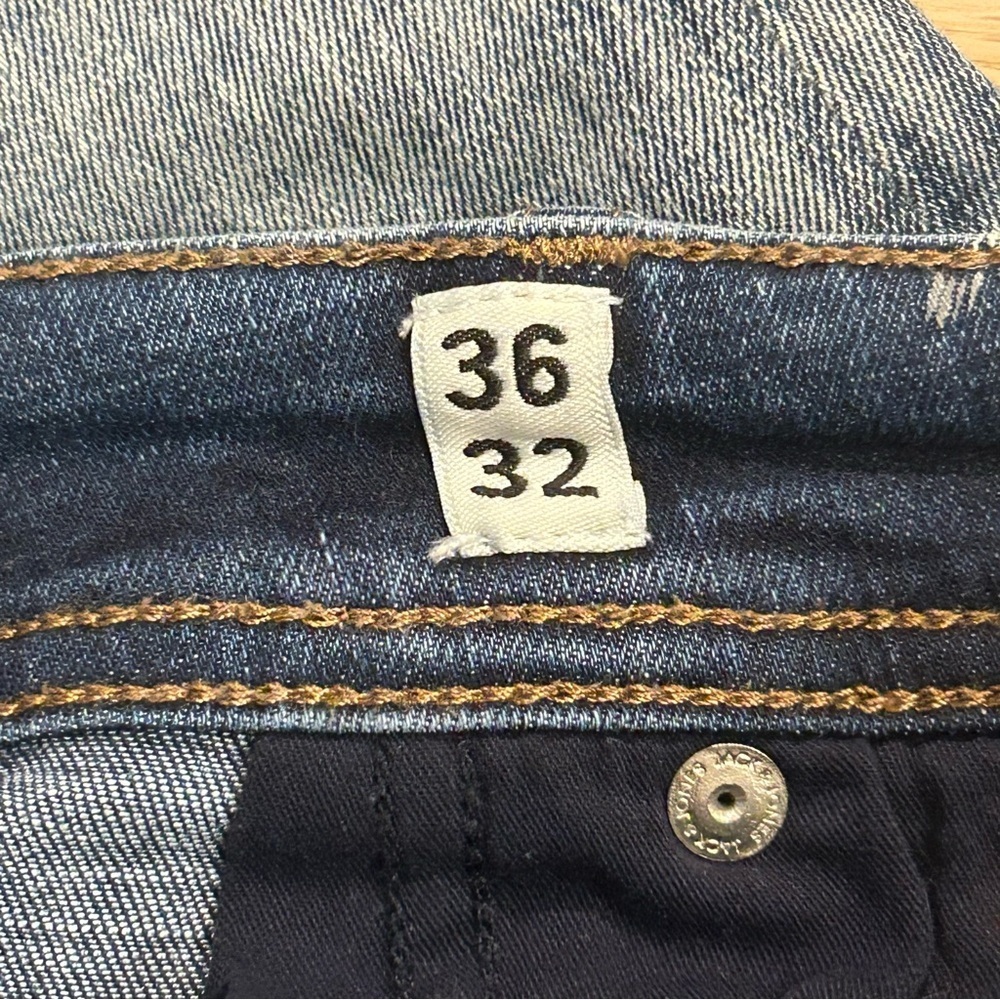 Jack & Jones Slim Fit Glenn Ripped Jeans - Picture 8 of 16